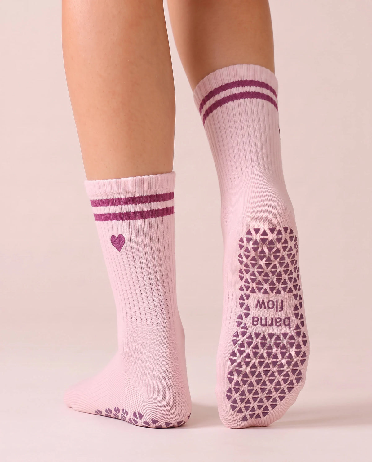 Suela de los calcetines antideslizantes Hearts & Stripes: agarre de silicona en triángulos con el logo de barna flow